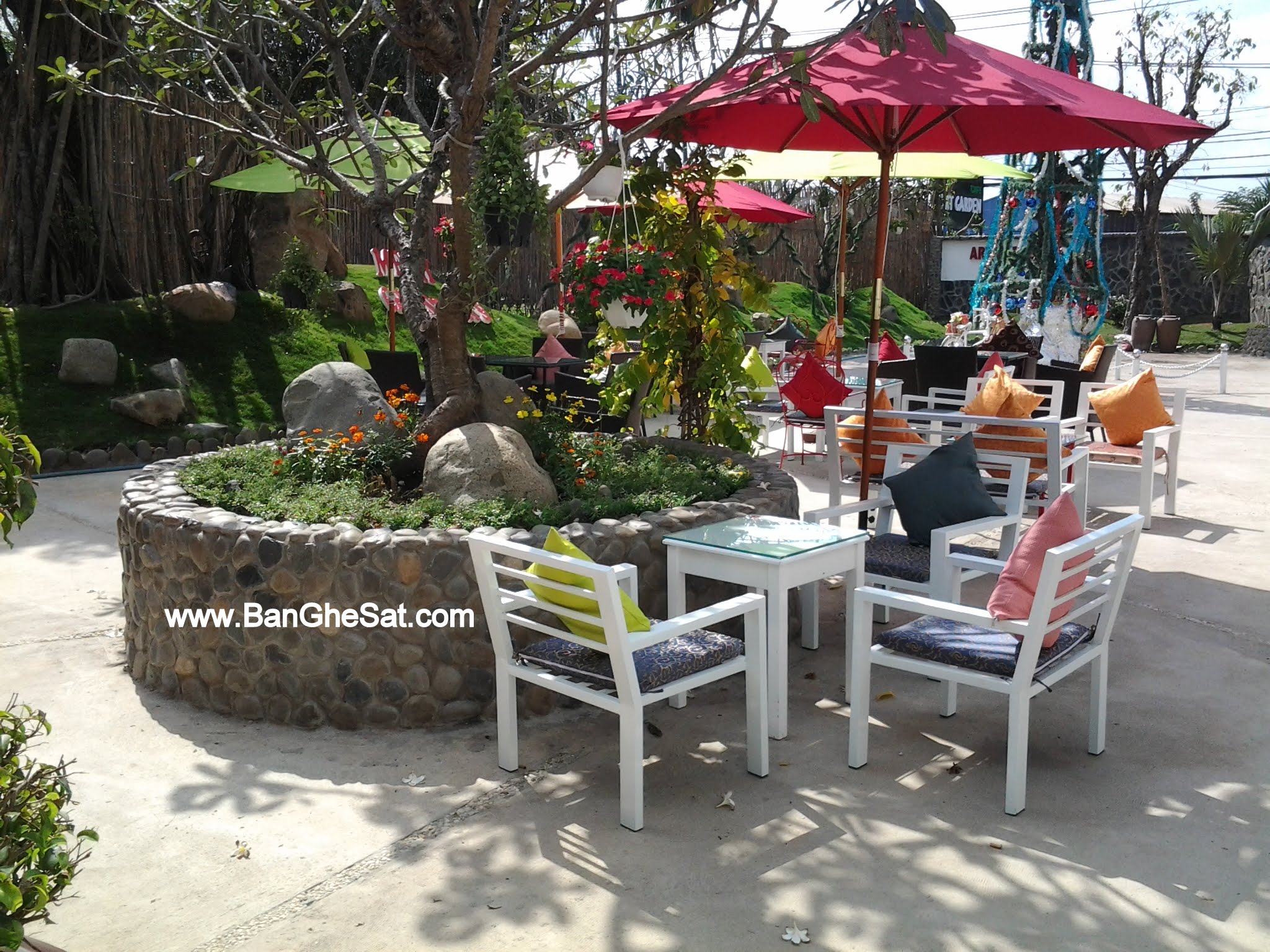 Minh Thy Furniture cung cấp nội thất ngoài trời tại Cafe art garden