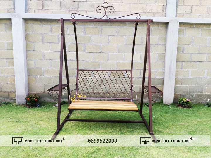 Xích đu sắt rèn nghệ thuật sân vườn