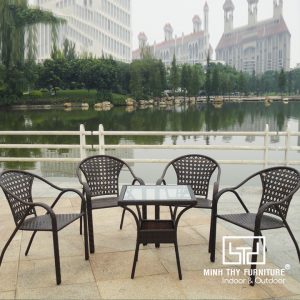 Bàn Ghế Cafe Nhựa Giả Mây MT2A67