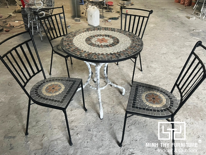 Bàn Ghế Sắt Ngoài Trời Mosaic