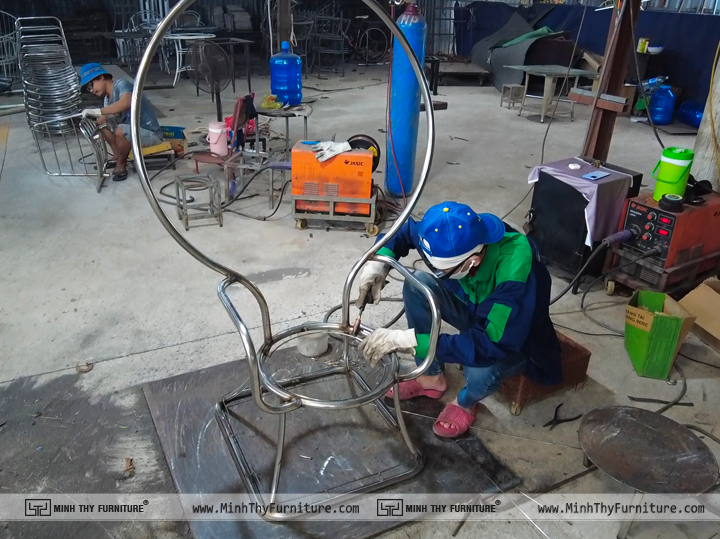 Gia công khung ghế nữ hoàng Inox